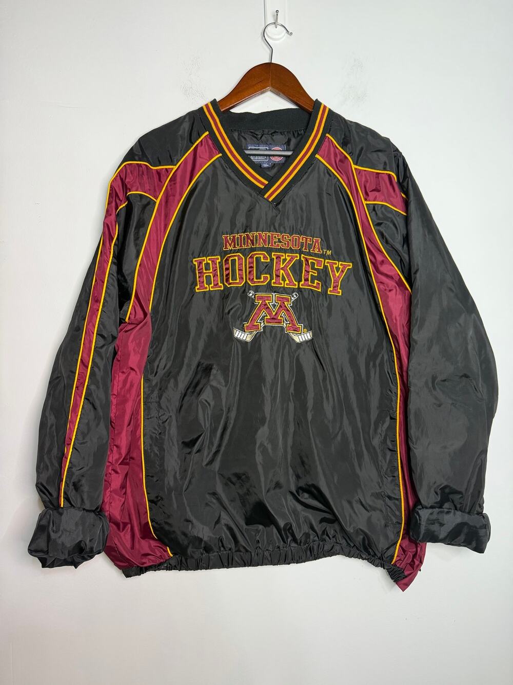 VTG Minnesota Gophers Hockey Windbreaker Size Large